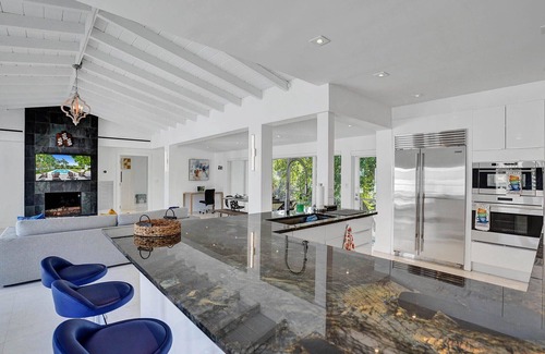 Birch Park Finger Streets House | Casa Alinna☀️HEATED Pool-Spacious Private Fort Lauderdale Beach House Kayak/Park