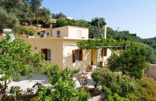 Manoliopoulo House | Casa Alta 2-bedroom House