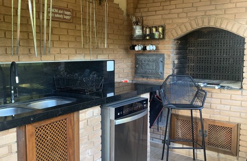 Vila Poran Cottage | Casa Alto Capivari, Condomínio 6 Suites, Wi-fi Free, Vista Montanha10m do Centro