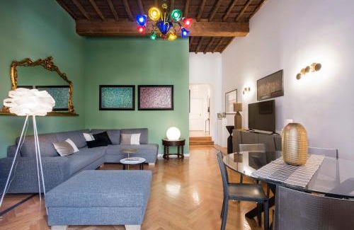 Rione III Colonna Apartment | Casa Ameliotta Design