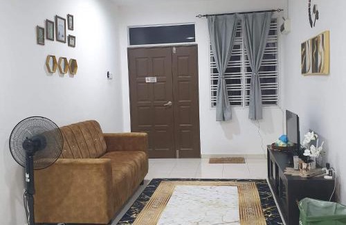 Taman Bayu House | Casa Amirieza