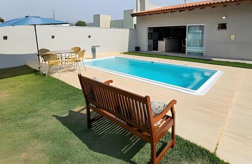 Bonito House | Casa ampla e confortável. Piscina e churrasqueira.