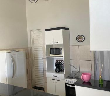 Sao Judas Tadeu House | Casa ao lado da estação ferroviária e centro histórico