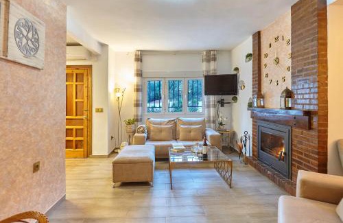 Villanueva del Arzobispo House | Casa Arroyo Colmenar