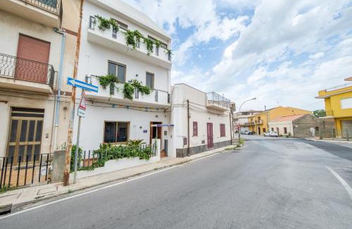 Pace del Mela House | Casa Aurora