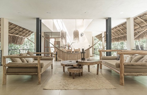 Francisco Uh May Cottage | Casa Auto Sustentable en la Selva. 50 Mbps Wifi