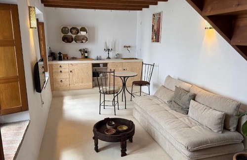 San Ambrosio Apartment | Casa Bashir