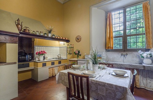 Lucca Historical Center Apartment | CASA BEATRICE, Apartment with Private Garden inside the Walls of Lucca