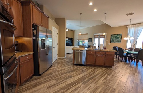 Rancho Vistoso House | Casa Bella-Luxury home on corner lot, bring your fur baby.