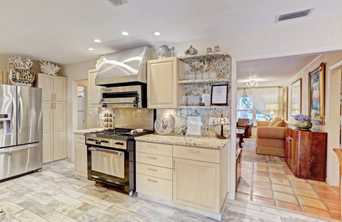 Palm Beach Gardens House | Casa Bella, Palm Beach Gardens/Jupiter Waterfront Oasis - Juno Beach 1.25 MI