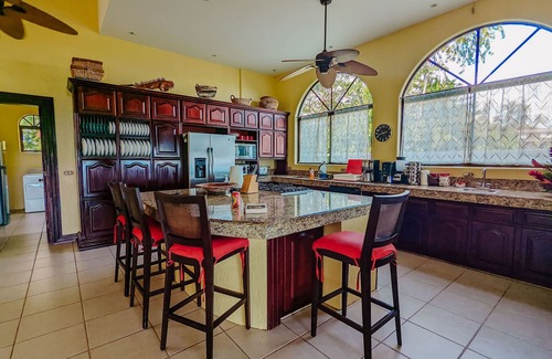 Manuel Antonio House | Casa Bella Vista- Home of Manuel Antonio's Most Famous View!