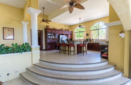 Manuel Antonio House | Casa Bella Vista- Home of Manuel Antonio's Most Famous View!
