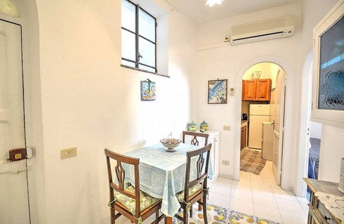 Positano City Centre House | Casa Bettina: A characteristic one-story ancient house, with Free WI-FI.