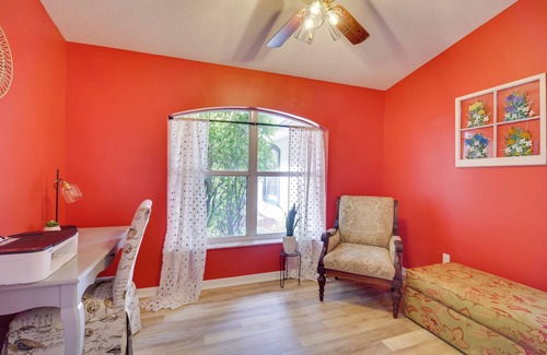 Sebastian Highlands Cottage | 'casa Blanco' Escape w/Fire Pit in Sebastian!