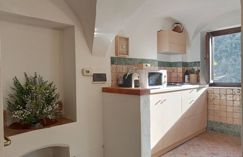 Pigna Apartment | CASA BLU - panoramic medieval apartment in the heart of Pigna