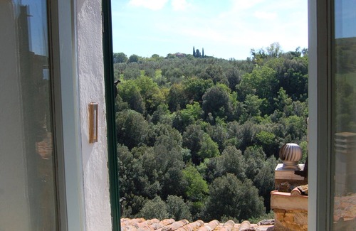 Petroio Apartment | Casa Bohème Atelier- Holiday apartment in a village in Tuscany