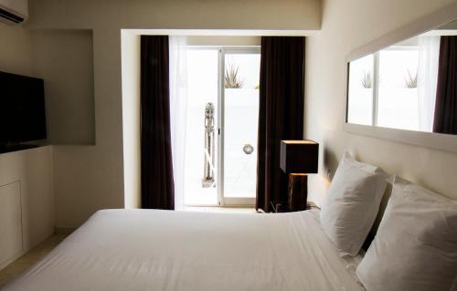 Mindelo Hotel | Casa Branca