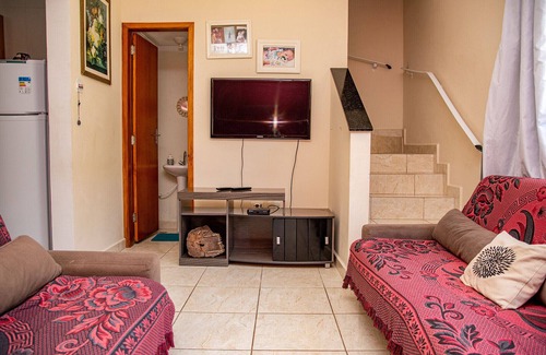 Mongagua House | Casa c ótima localização e churrasq em Mongaguá/SP