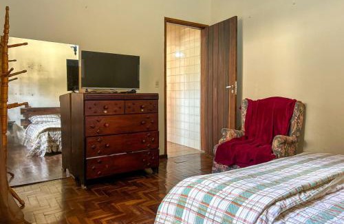 Jardim Andira House | Casa c garagem, wi-fi, Pet Friendly, prox Capivari