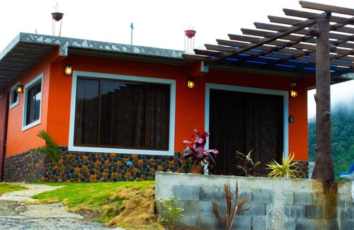 La Laguna Cabin | Casa Cabaña En La Laguna De San Carlos Panamá, Conéctate con la Naturaleza