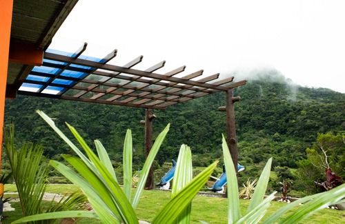La Laguna Cabin | Casa Cabaña En La Laguna De San Carlos Panamá, Conéctate con la Naturaleza