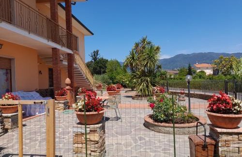 Camigliano House | CASA CAMELIA