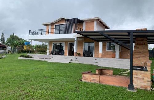 Piedecuesta House | Casa Campestre Altamira