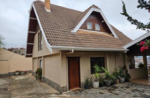 Vila Iara House | Casa Campos