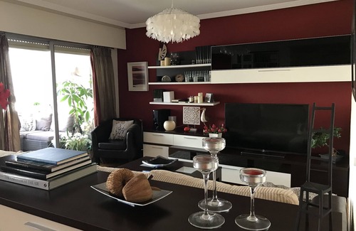 Coia Condo | Casa Castelao- Spacious 3-bedroom apartment with parking