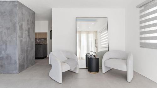 Isabela House | Casa Catalina a Modern Family Retreat in Isabela 3BR Home with Jacuzzi