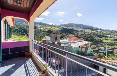 Lombo do Doutor House | Casa Central - Peceful Mountain Retreat in Calheta