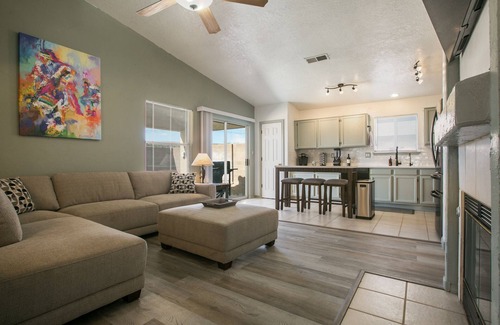 Taylor Ranch House | Casa Chiliwood - Short Walk to Petroglyphs/Taylor Ranch