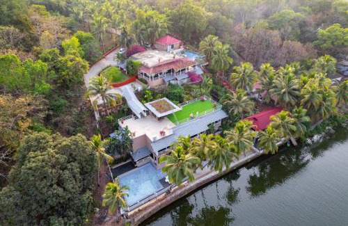 Chikhli Villa | Casa Colvale