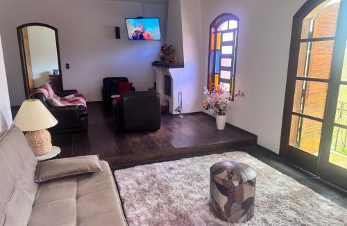 Sao Bento do Sapucai House | Casa com lareira em São Bento