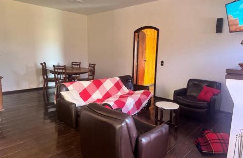 Sao Bento do Sapucai House | Casa com lareira em São Bento