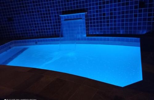 Itanhaem House | Casa com piscina , churrasqueira, Wi-Fi, em rua de Areia à 1km da praia, bairro sussegado, proíbido uso de som extremamente alto ideal para descansar