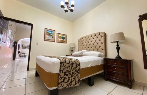 Comayagua House | Casa completa con Piscina en Comayagua
