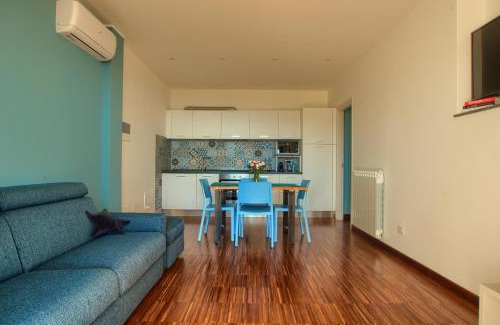 Bordighera House | Casa con 2 camere da letto,piscina jacuzzi AC wifi e bici elettriche