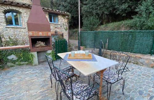 Celra House | casa con encanto en el bosque y a 10 min de Girona