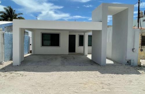 Chicxulub Puerto House | Casa con Piscina en Chixchulub a 100 m de la playa