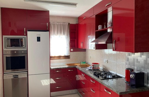 Miami Platja House | Casa con piscina para 5 personas