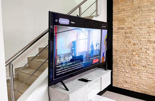 La Aurora Villa | Casa con Piscina Privada, Asadero Bbq y 4 cuartos en Guayaquil