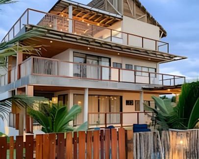 Cajueiro da Praia House | Casa confortável com vista mar e piscina