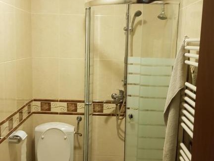 Provita de Jos House | Casa cu brazi