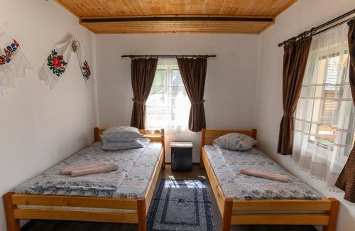 Budesti House | Casa Cupcea