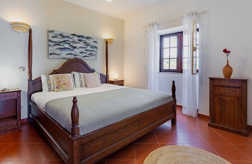 Porches Cottage | Casa da Avó-Wine Farm & Beach