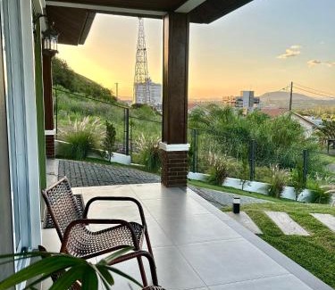 Languiru House | Casa da Colina