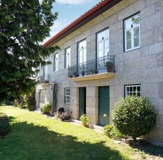 Guimaraes House | Casa da Costeira
