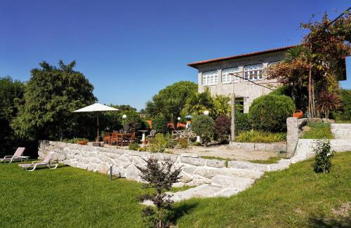 Guimaraes House | Casa da Costeira