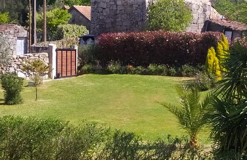 Boa Aldeia Cottage | Casa da Fonte - Swimming pool (Ecopista and Golf at 5 Km)